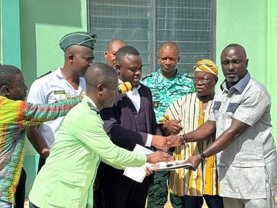 Wassa Amenfi MCE secures ambulance to curb use of taxis for emergency medical trips to Kumasi